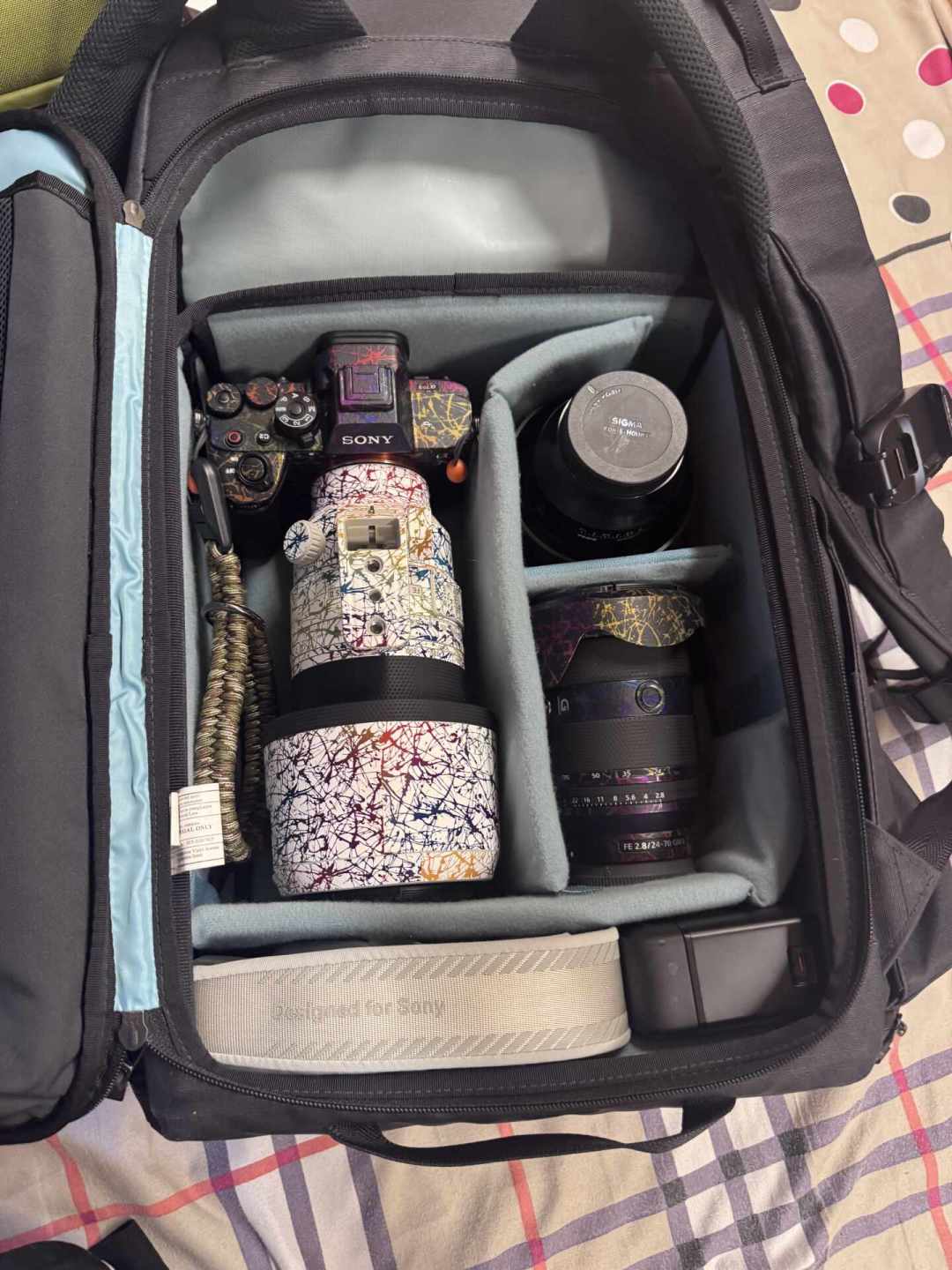 摄影包的尽头是登山包?玩Shimoda的人,正在把内胆拆出来塞进登山包