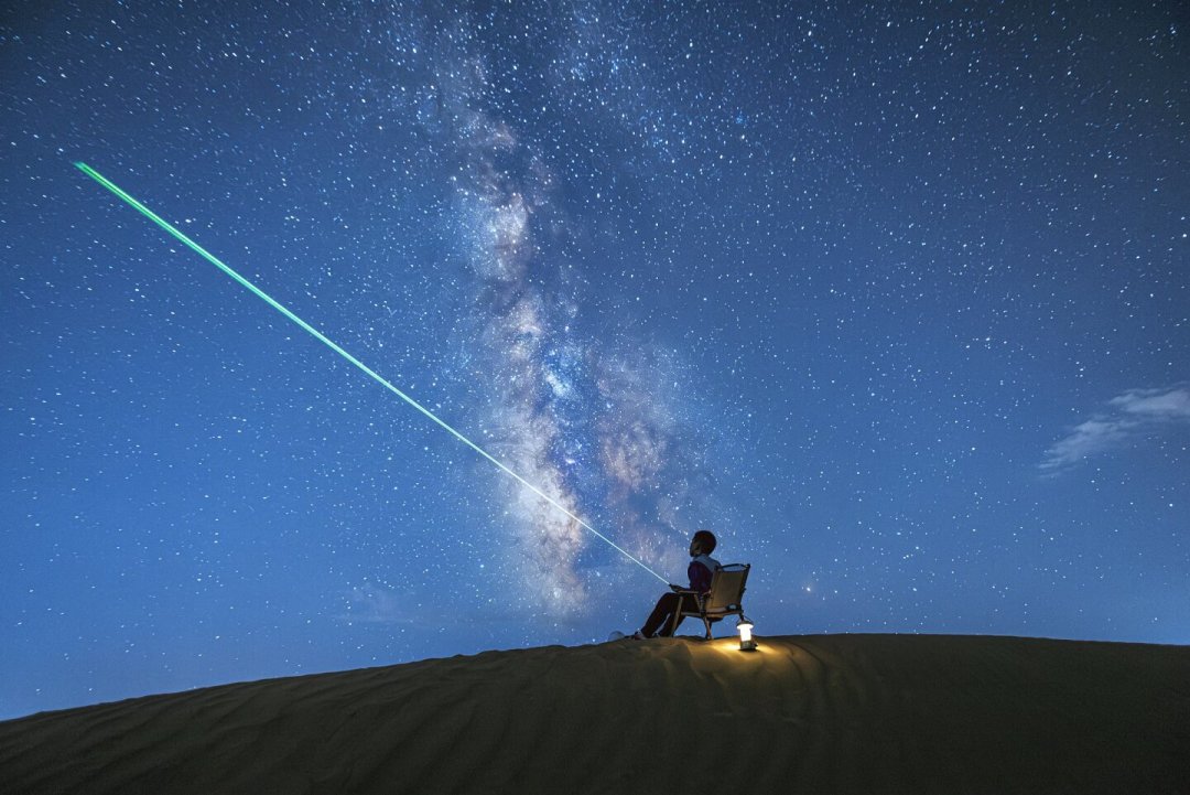 拍星空已被做成生意:免费冷湖野点、2000元沙漠帐篷、官方观星局,这笔钱怎么花