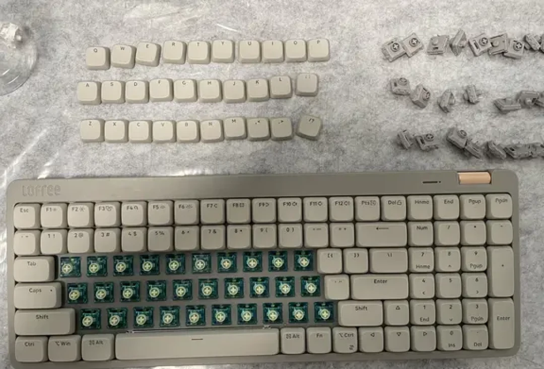 矮轴键盘越来越火,但能换的轴少得可怜:凯华mini矮轴撑起整个后装市场