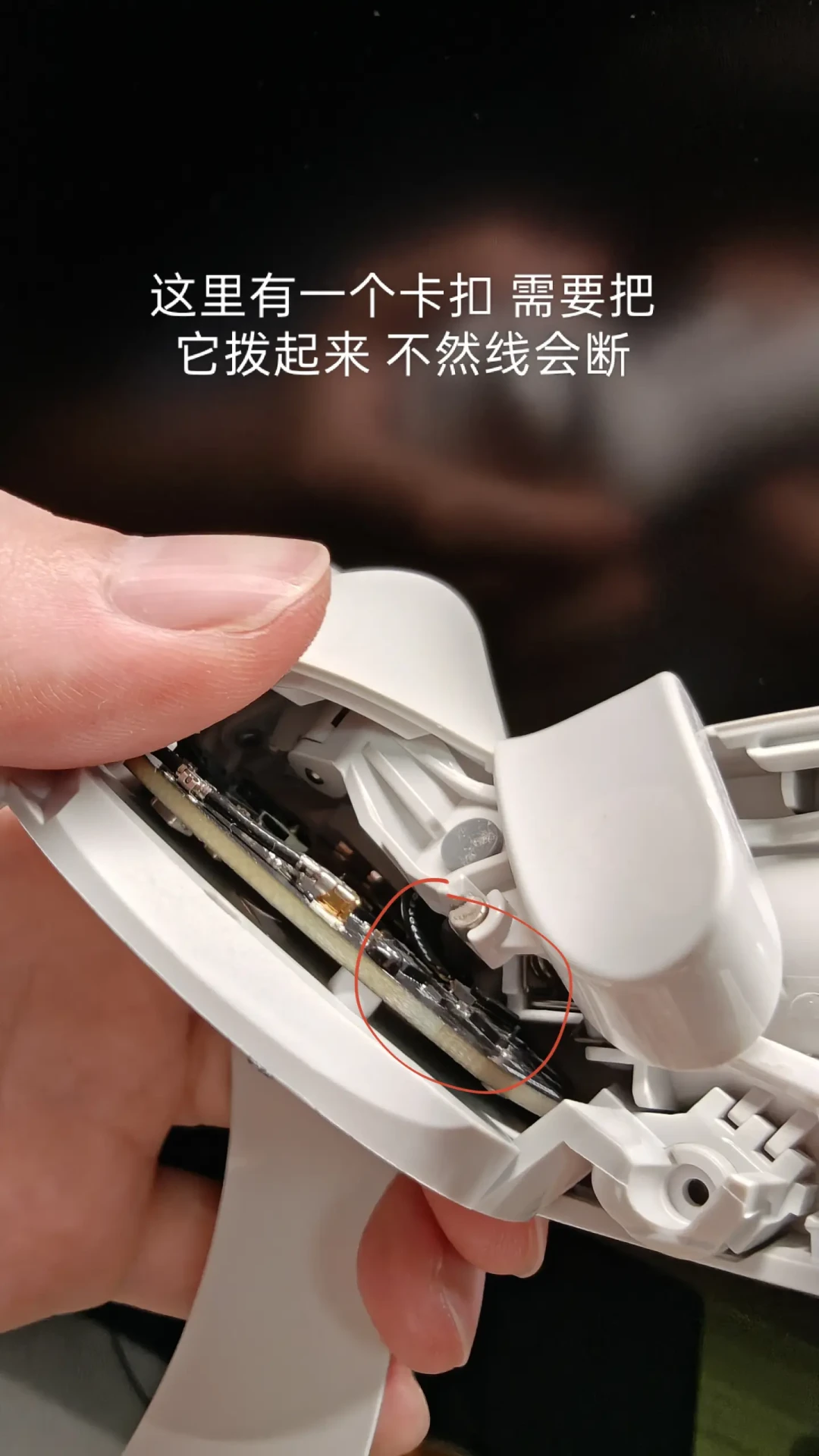 Quest摇杆开始漂移?先别急着买新手柄:从0元到40元的五档自救路线,坑都给你标好了