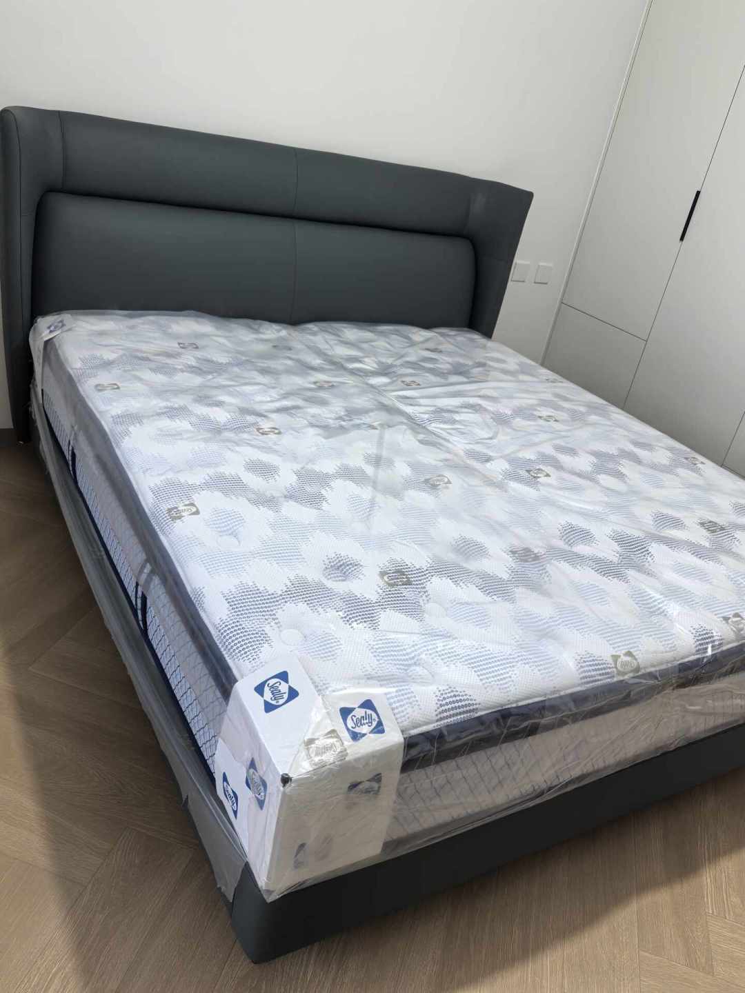同一张丝涟床垫,有人砍到6折,有人按报价买:翻了几十条真实成交帖,整理出各型号底价和砍价门道