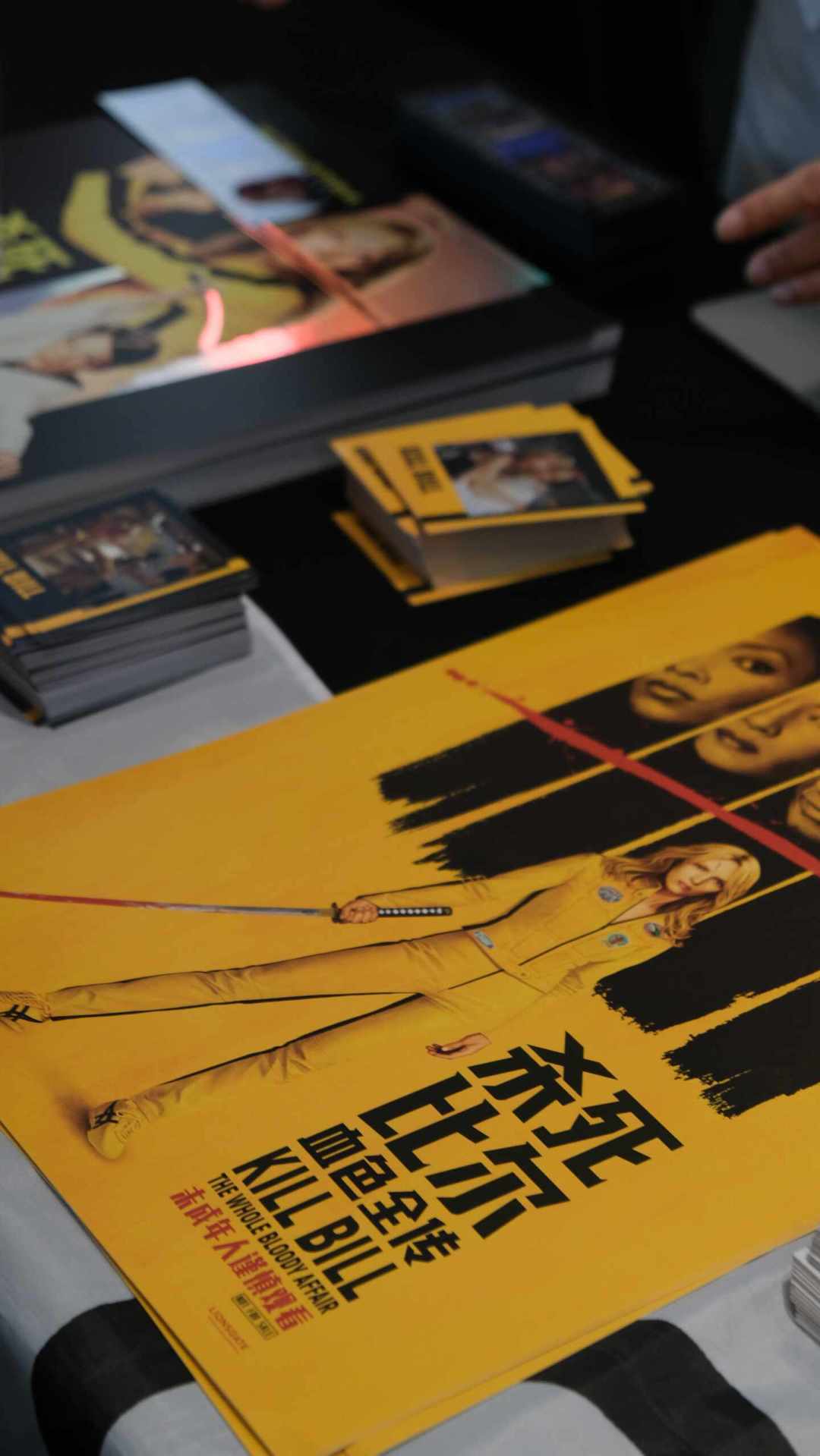 变色票根先到先得、镭射海报人手一张：《杀死比尔》重映周边全整理，各城观影团35元起