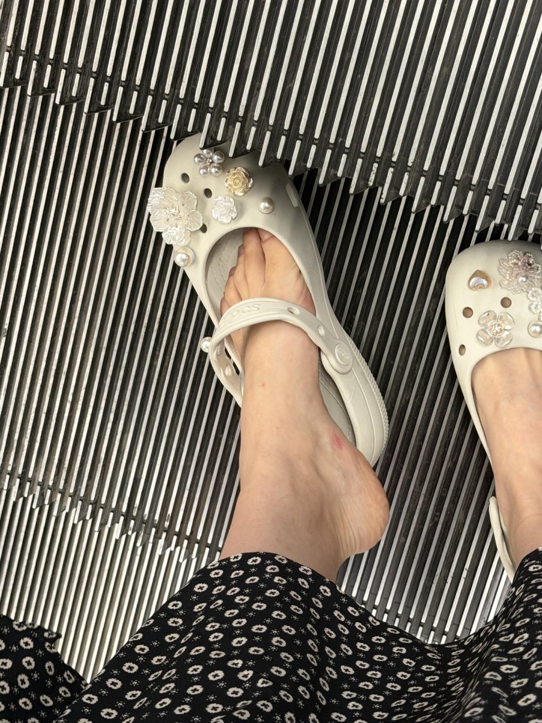鞋599,花522,脱落还不保修:Crocs鞋花怎么买才不亏