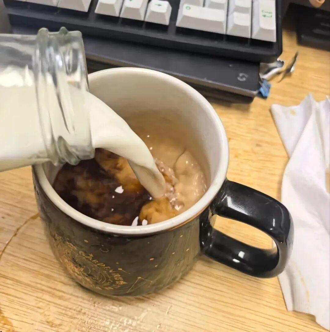 挂耳做拿铁,为什么8元档不如2元档好喝:配奶选豆的逻辑和一笔省钱账