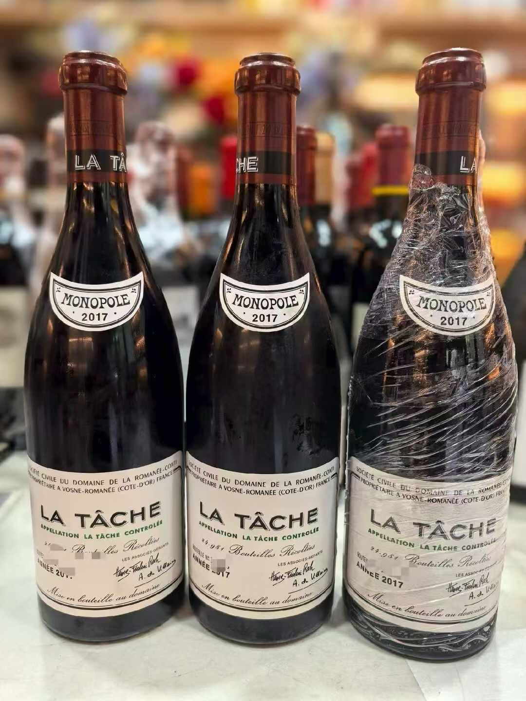 同一个酒庄、同一套酿造，差价4倍多：罗曼尼康帝和拉塔希，到底差在哪？