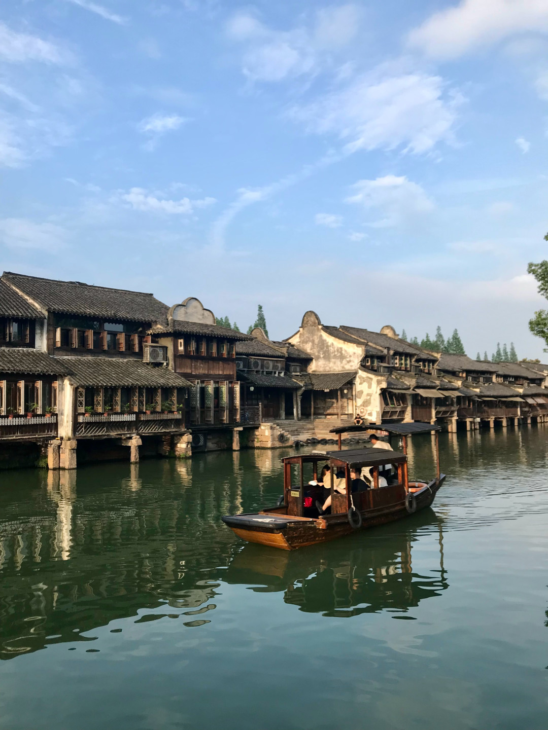 乌镇住宿,景区内还是景区外?把门票、游览车、时间成本算进去再比价