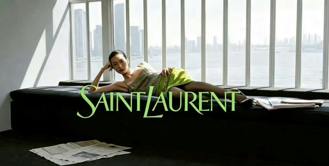 从Saint Laurent到Balenciaga,一季四连宣:刘雯这波