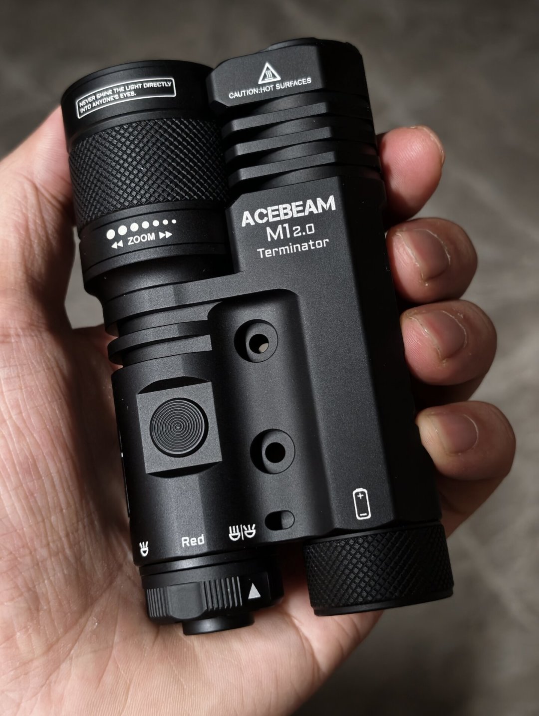 1500元的ACEBEAM M1 2.0被“烫到握不住”退了：烫手的筒，到底是翻车还是用料实在？