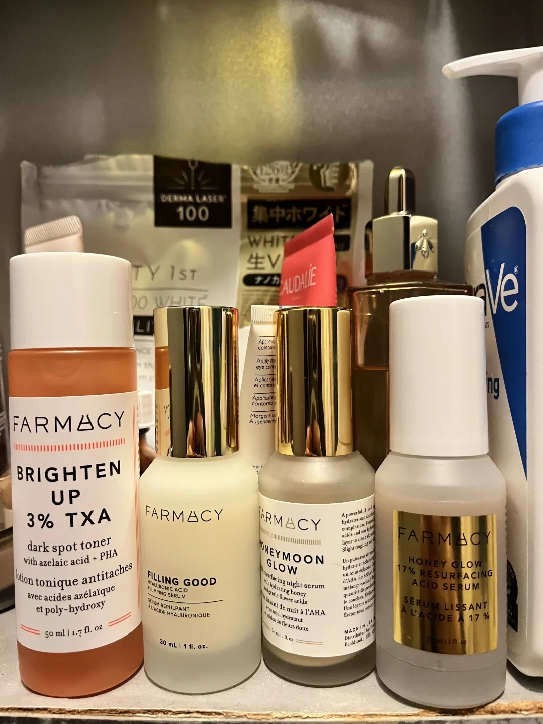 FARMACY卸妆膏用完接着入什么?水杨酸、果酸、蜂蜜线的真实口碑,我们替你翻了一遍