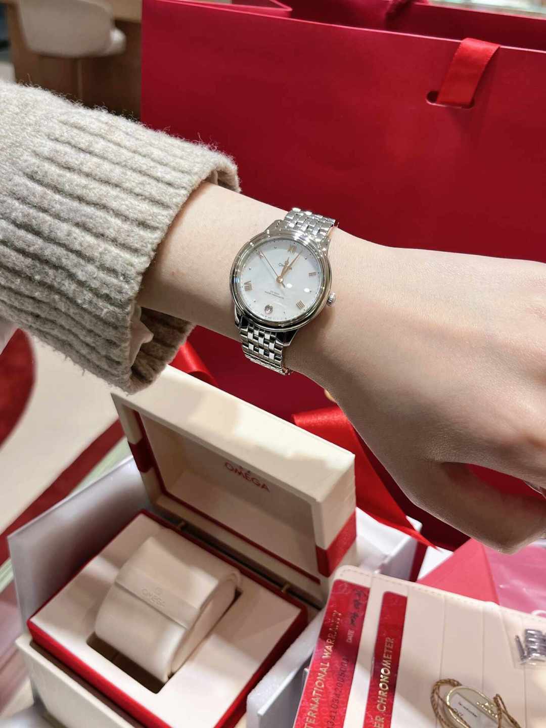 为什么大多数女表都是石英?女生买第一块机械表之前,先把这篇看完