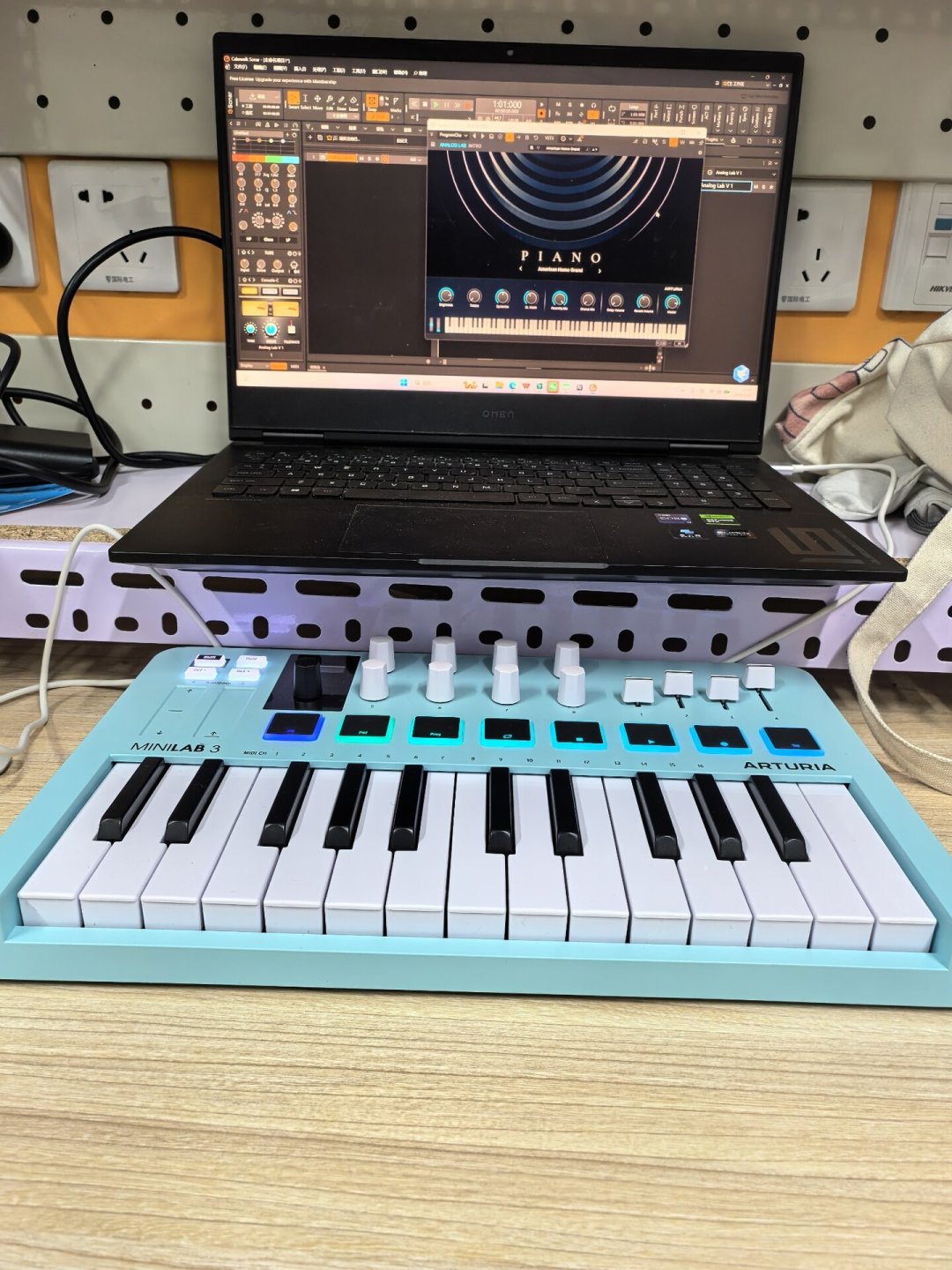 库乐队免费,很多人第一步却在花钱:零氪玩音乐的最低成本路线