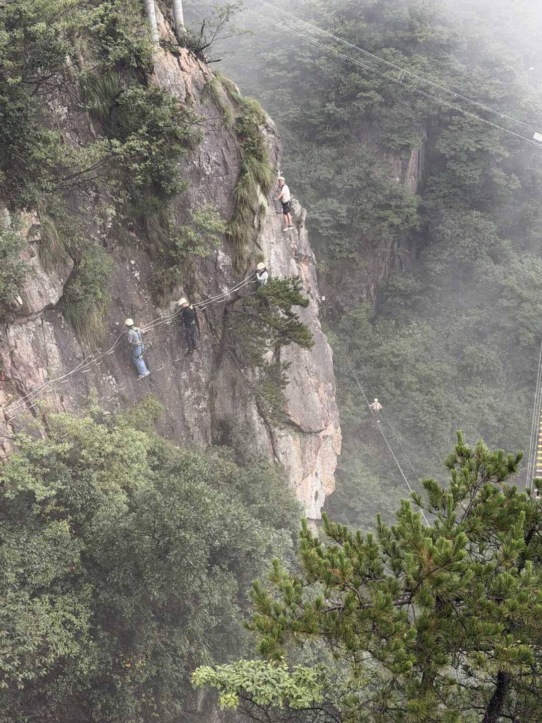 央视曝光安全带之后,飞拉达还敢玩吗?出发前先学会这6个现场验收动作