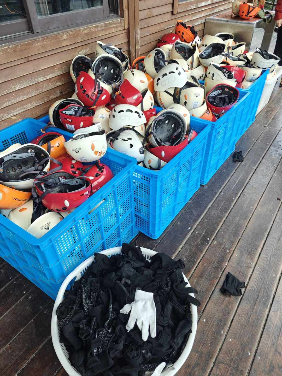 央视曝光安全带之后,飞拉达还敢玩吗?出发前先学会这6个现场验收动作