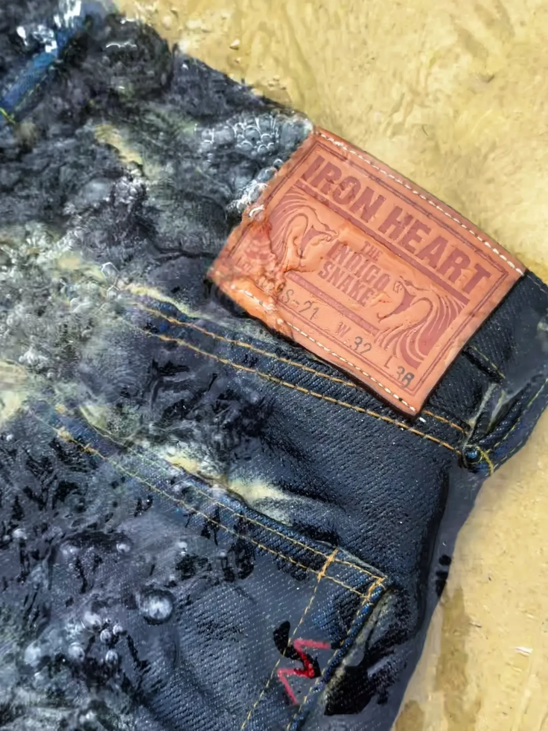 三伏天终于熬过去了,被汗泡了一夏的原牛还好吗?翻了全网20多条真实洗护记录,整理出一份8月下旬自检清单