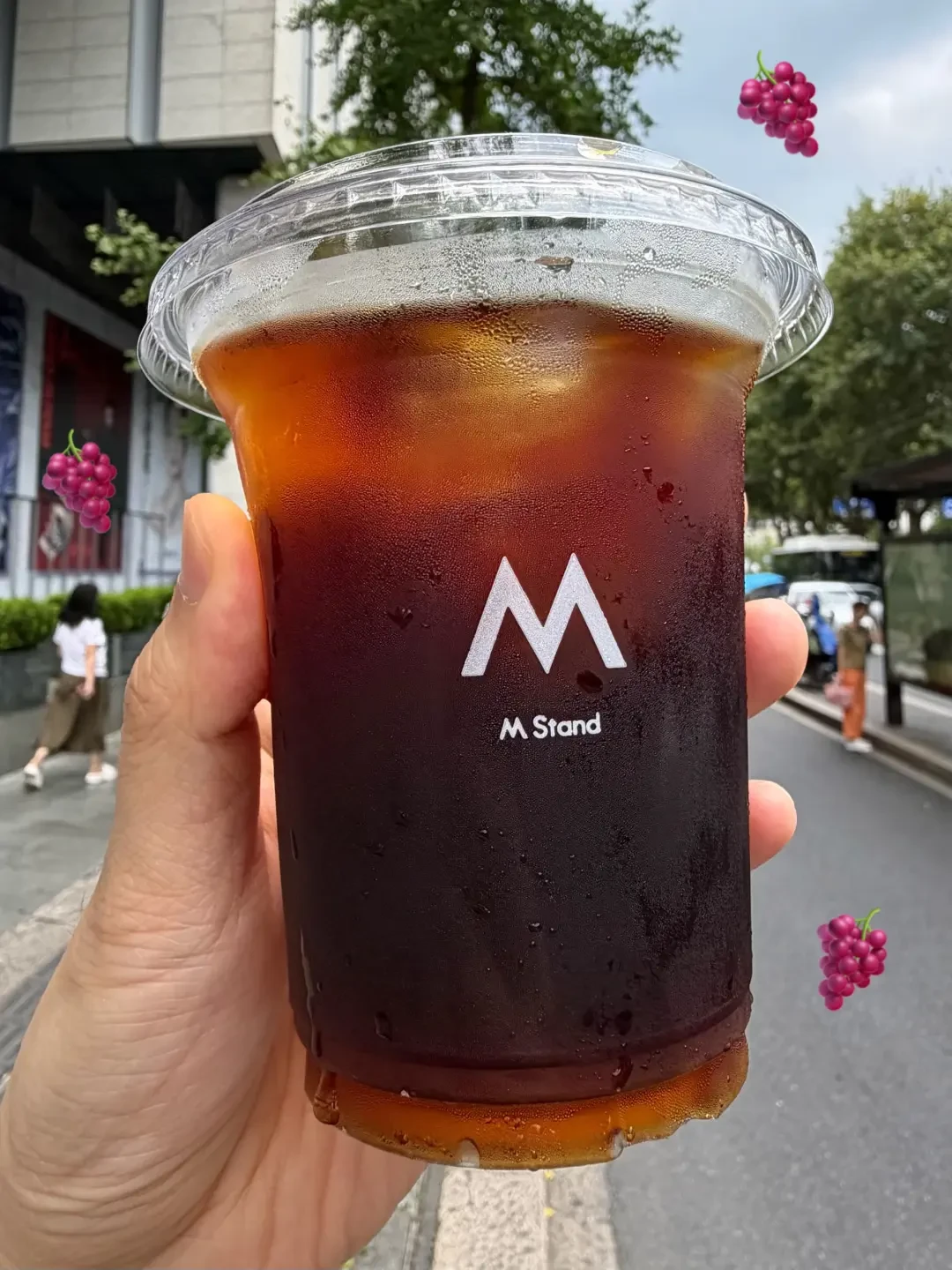 赶在夏天结束前再冷萃一壶:喝剩半包的咖啡豆拿来做拼配,7:3不容易翻车,一壶不到5块钱
