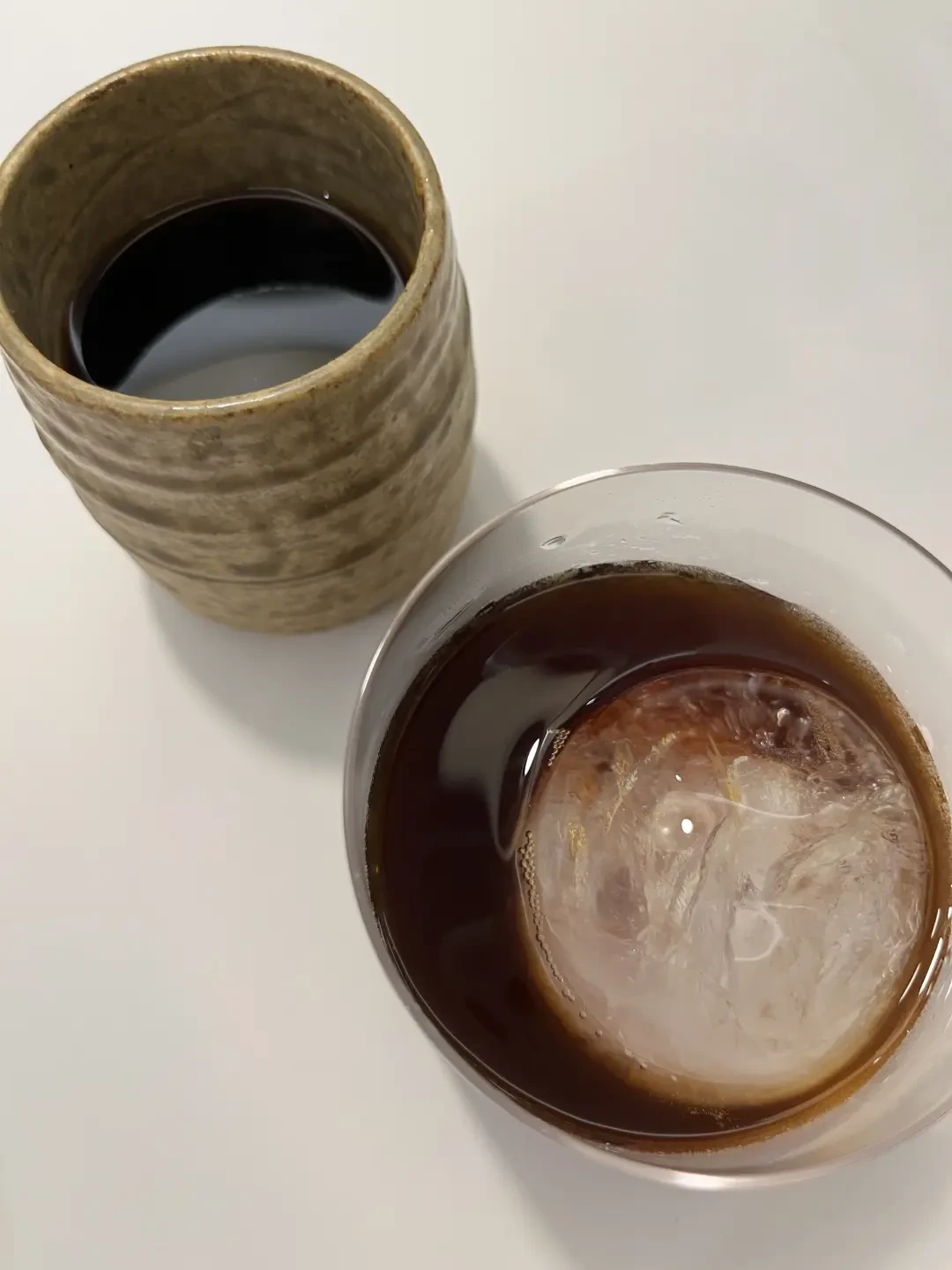 赶在夏天结束前再冷萃一壶:喝剩半包的咖啡豆拿来做拼配,7:3不容易翻车,一壶不到5块钱