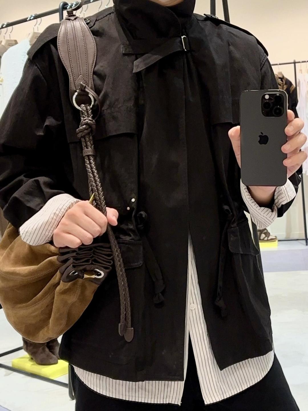 创始人退居幕后，Isabel Marant 悄悄换了风格：FW26 刚到店，这个牌子还值得追吗
