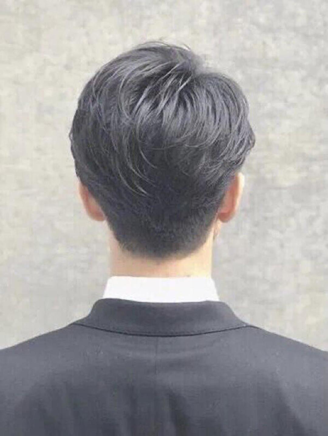 你的后脑勺不是没救,是被推平的:扁头男生剪发自救指南
