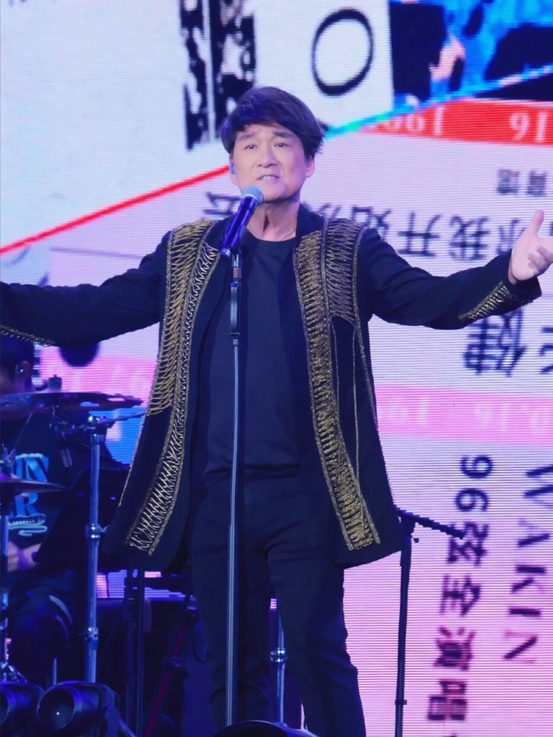 陈慧娴内地收官8月29日、谭咏麟9月红馆10场难抢:8-9月这波老牌歌手演唱会,哪场值得请年假?
