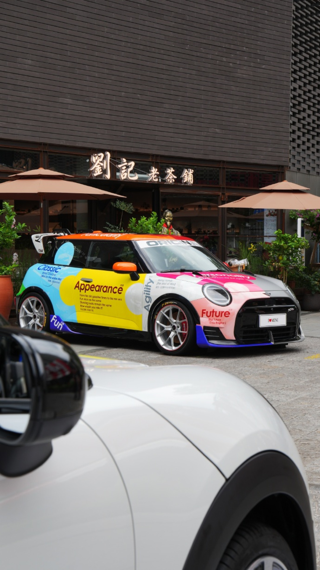 电动MINI JCW购车季下单前,先看车主们集中反馈的问题:转向不回正,多家门店可复现