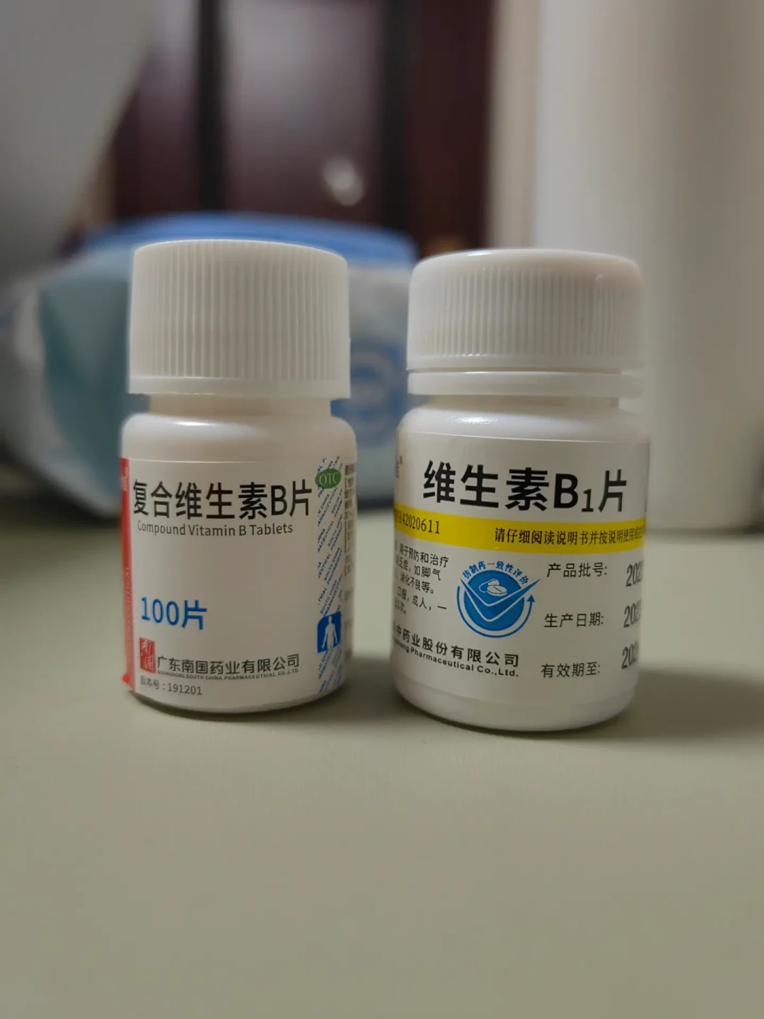 「猫粮瘫」事件发酵四十多天，维生素B1成了养猫人的新焦虑：哪些猫真要补、怎么补不交智商税