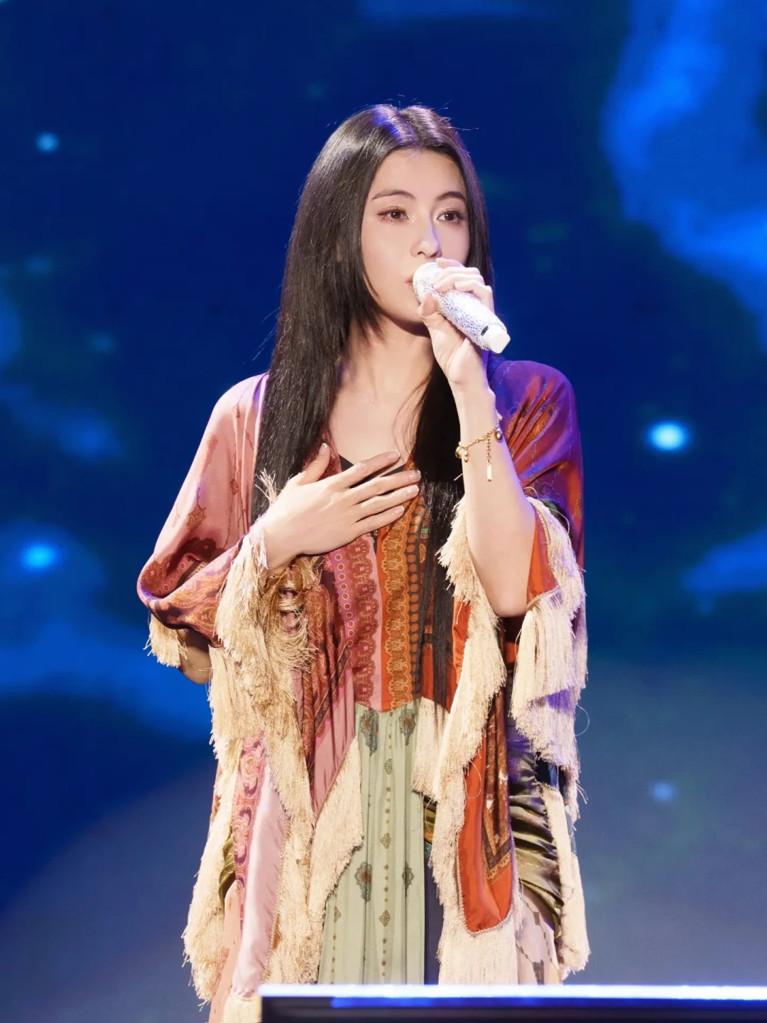 在回归舞台上,她没唱《星语心愿》:张柏芝这次回归为什么值得认真对待