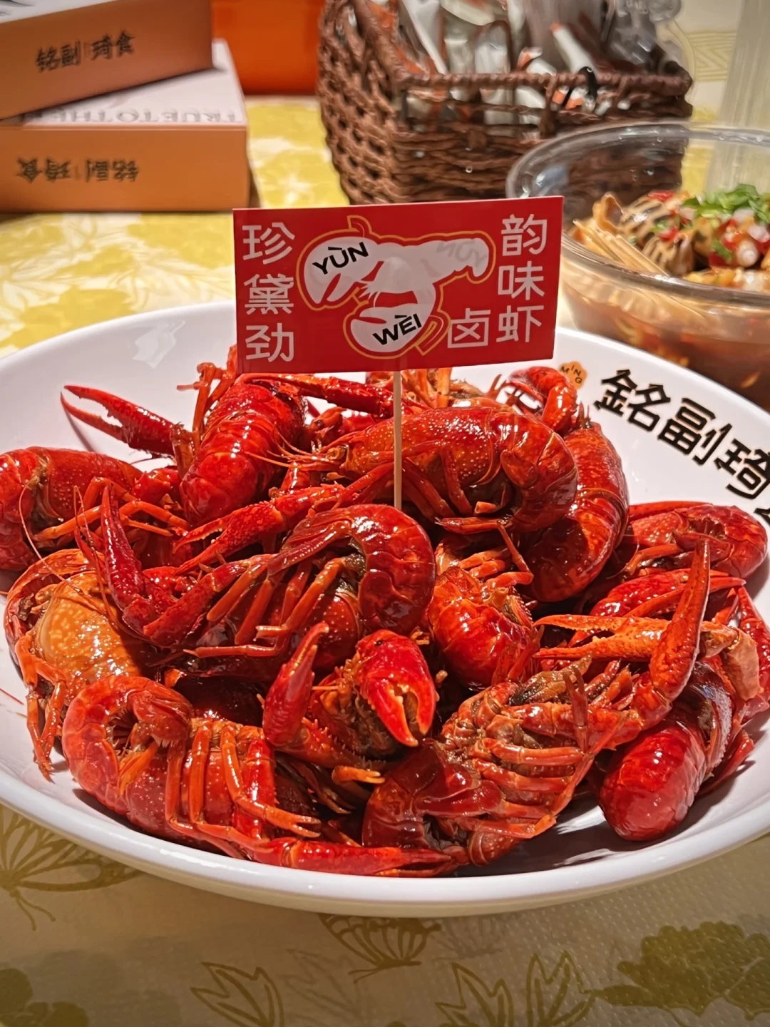 文和友输了口味虾冠军:长沙这顿小龙虾的钱,该花在谁家?