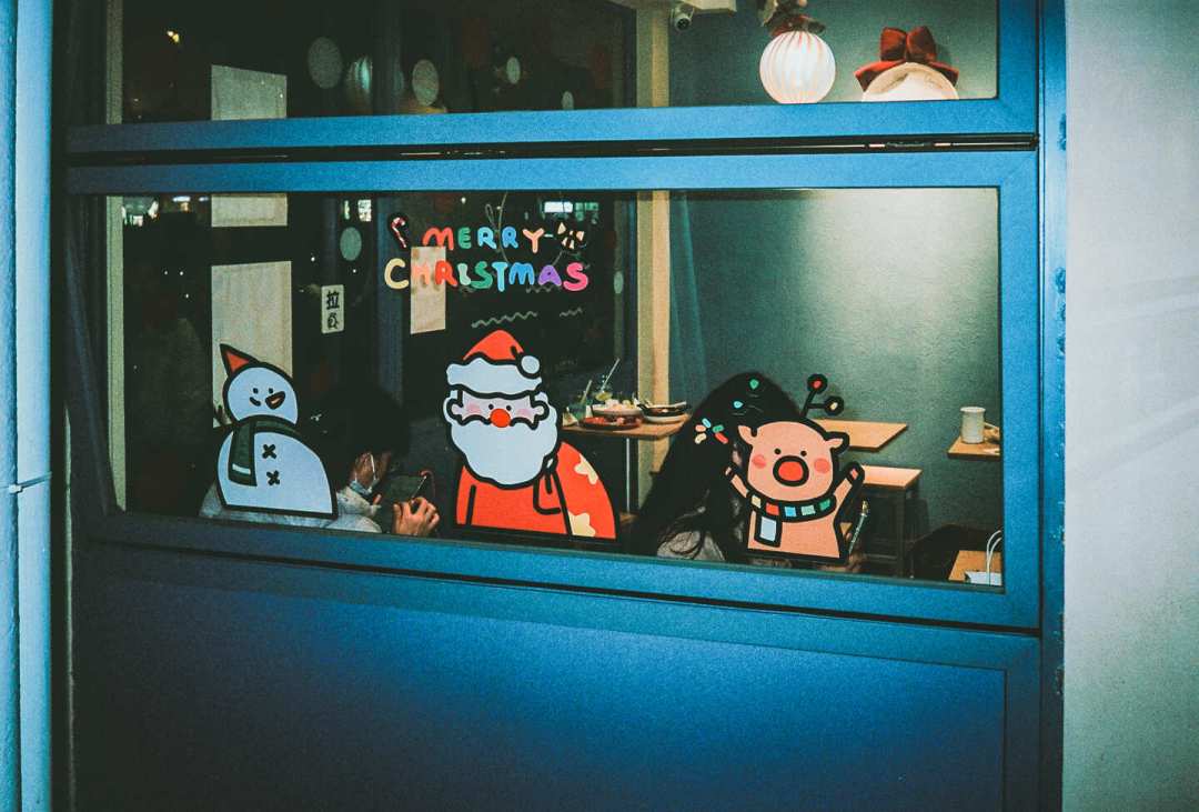 被夸成“胶片复兴标杆”，也被骂成“一坨答辩”：LOMO MC-A上市10个月，3880元值得买吗？