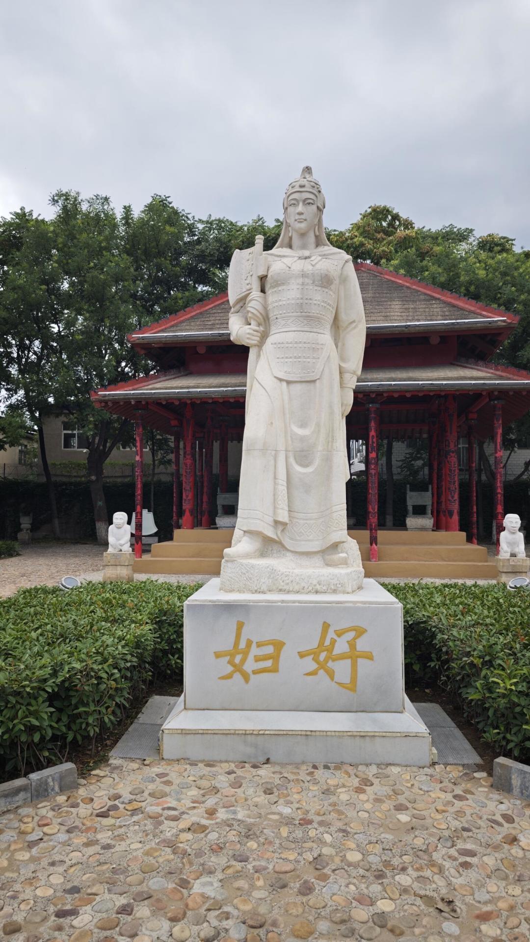 收费80元也挡不住500万人:去殷墟之前,先把门票账和“马车西来”争议搞清楚