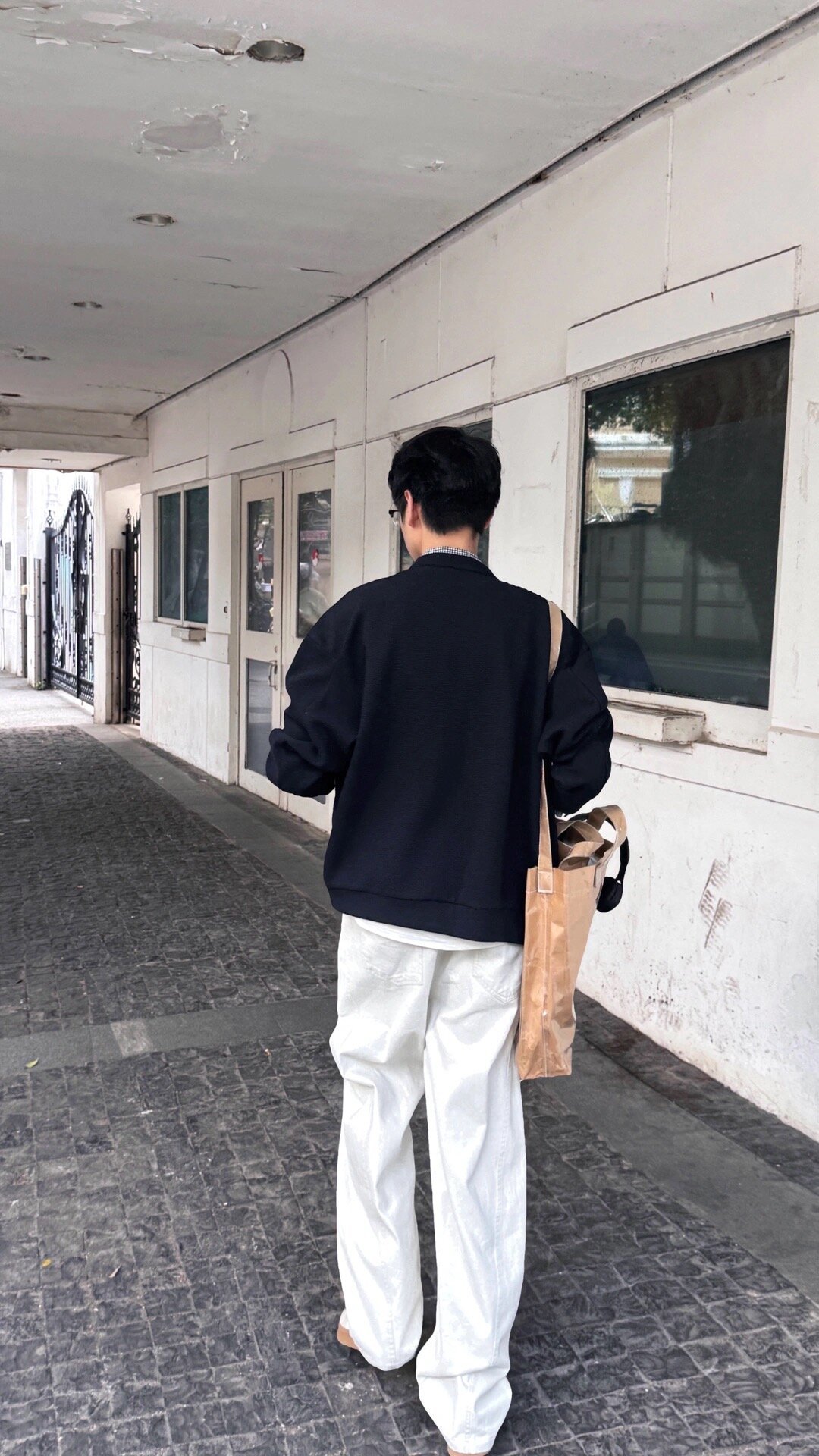 早秋人夫感又火了:翻了4个平台,给普通男生整理了一份不靠滤镜的公式