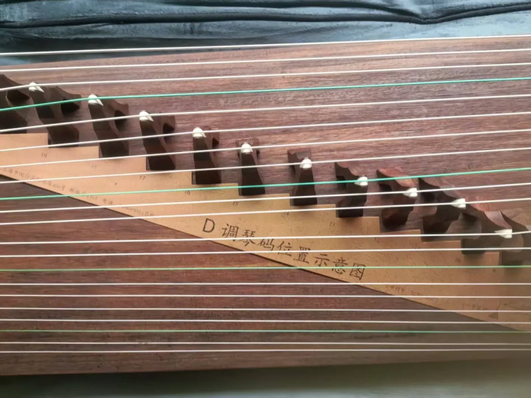 开学季第一台古筝怎么买?网红卖琴塌房之后,我们替你翻了一圈全网