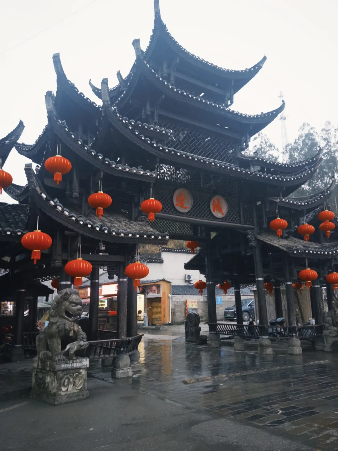 别跑错,沈从文写的《边城》不是凤凰古城,而是这座免门票的小镇
