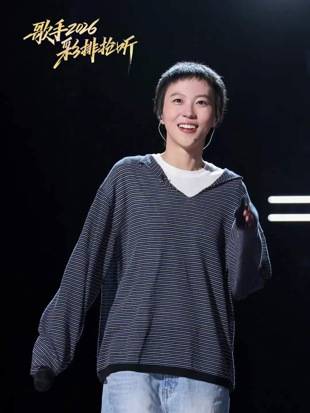 窦靖童翻唱王菲《誓言》刷屏:一首32年没人敢碰的歌,凭什么她一唱就成了