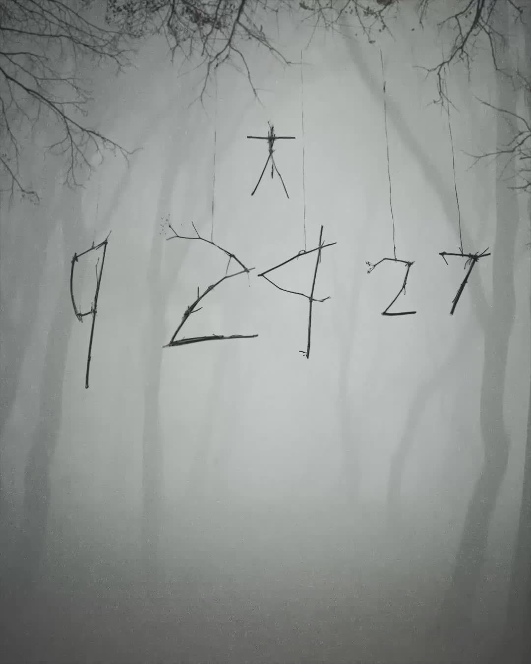全网都拿《牛来》对标《女巫布莱尔》,但“6万换2.48亿”这笔账,至少有4个版本
