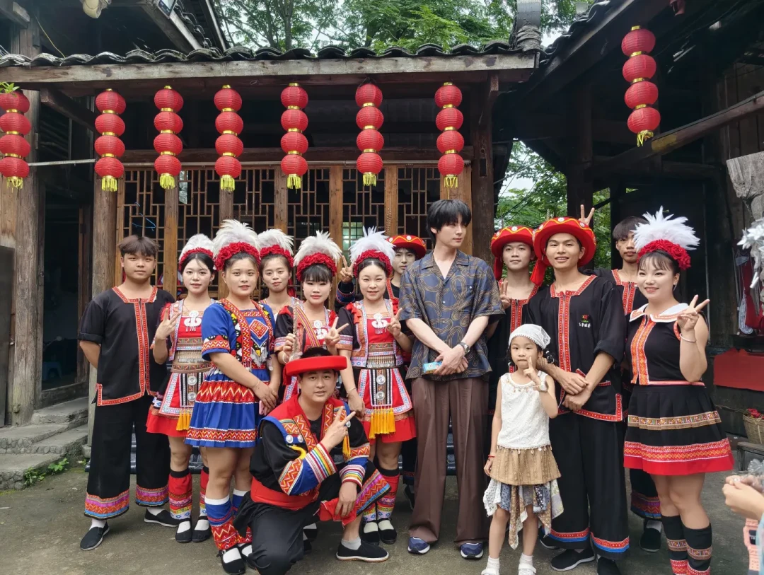 安宰贤在清远瑶寨拍综艺:《新西游记》新季到底拍到哪一步了,取景地值得去吗?
