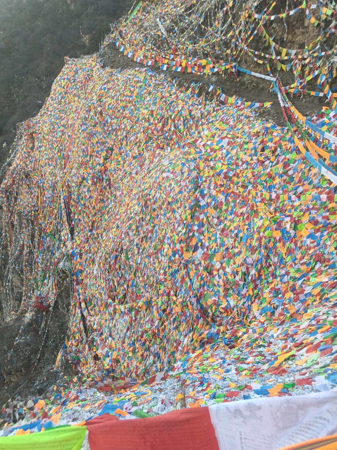 G317红旗桥断了九个月，1个多小时的路要绕5小时：去观音桥的“小布达拉宫”，先算清这三笔账