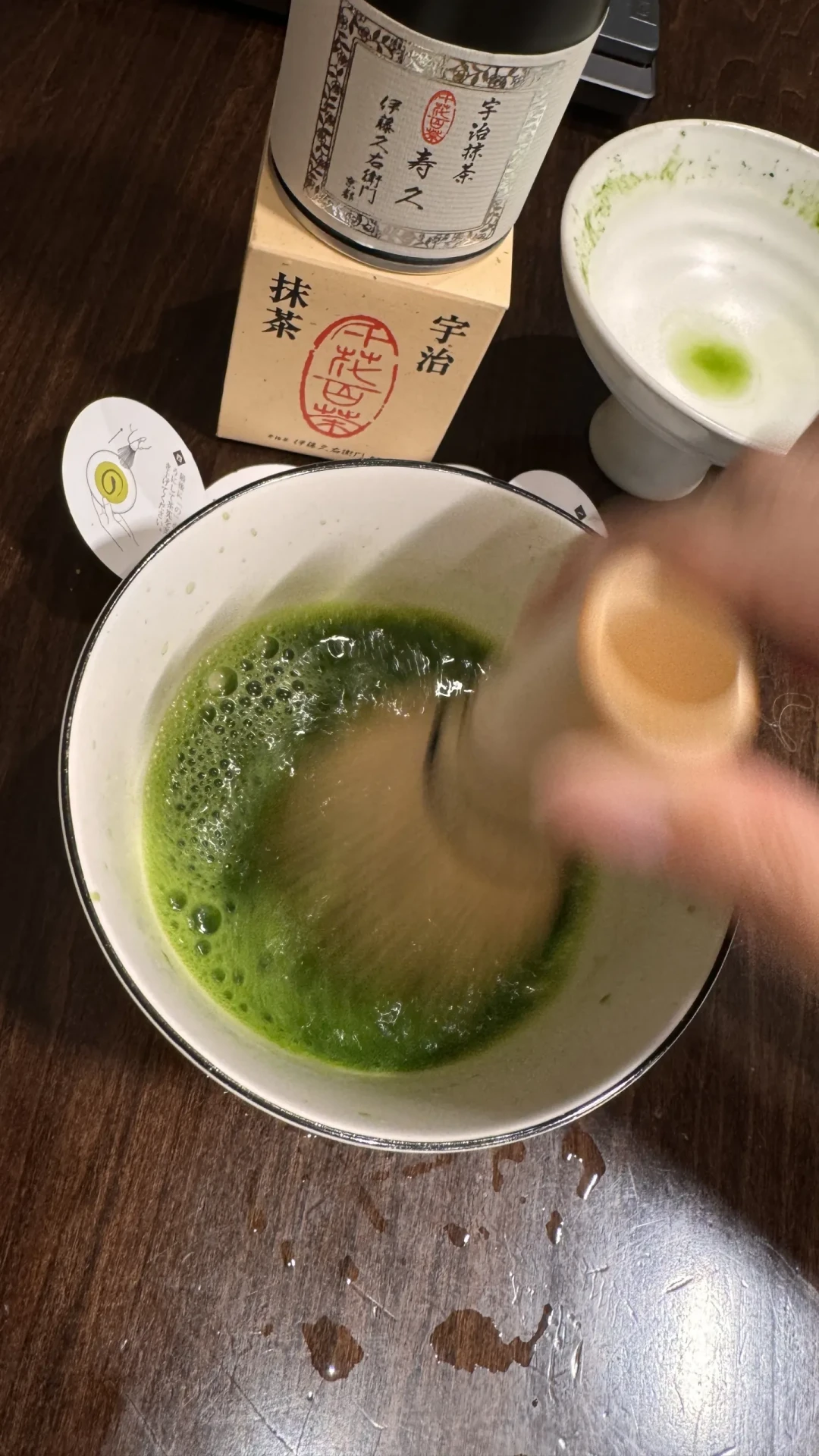 打了5分钟只有大泡泡、一搅就散:对完全网70多篇点茶翻车帖和抹茶粉测评,90%的人卡在买粉第一步,三档花法和5条红线一次说清