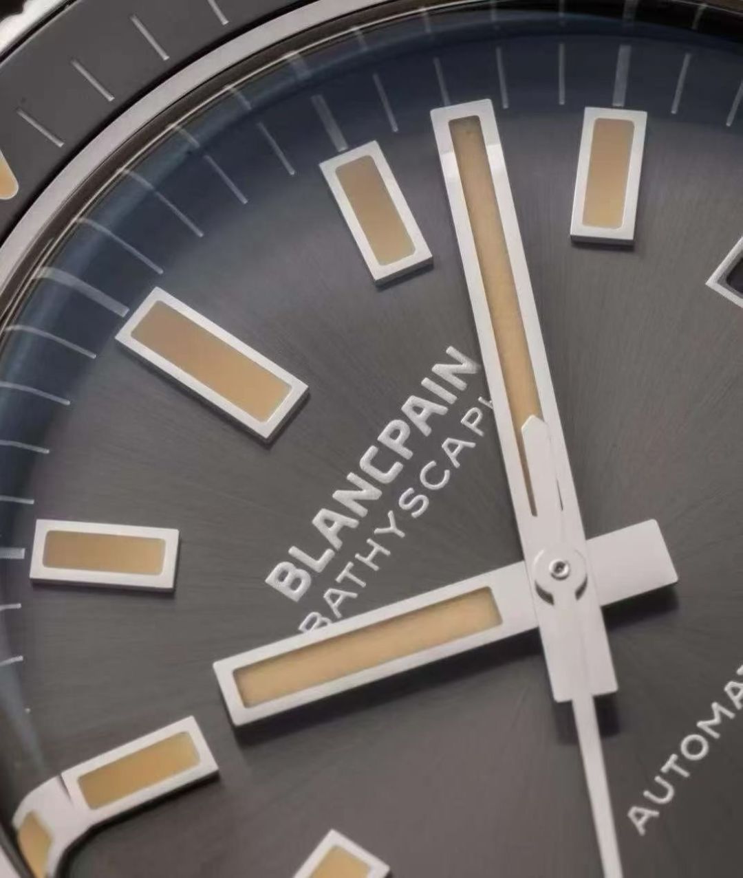 宝珀五十噚70周年限量款5903发布:37.4mm、公价120,500元,会像无辐射一样超公价吗?