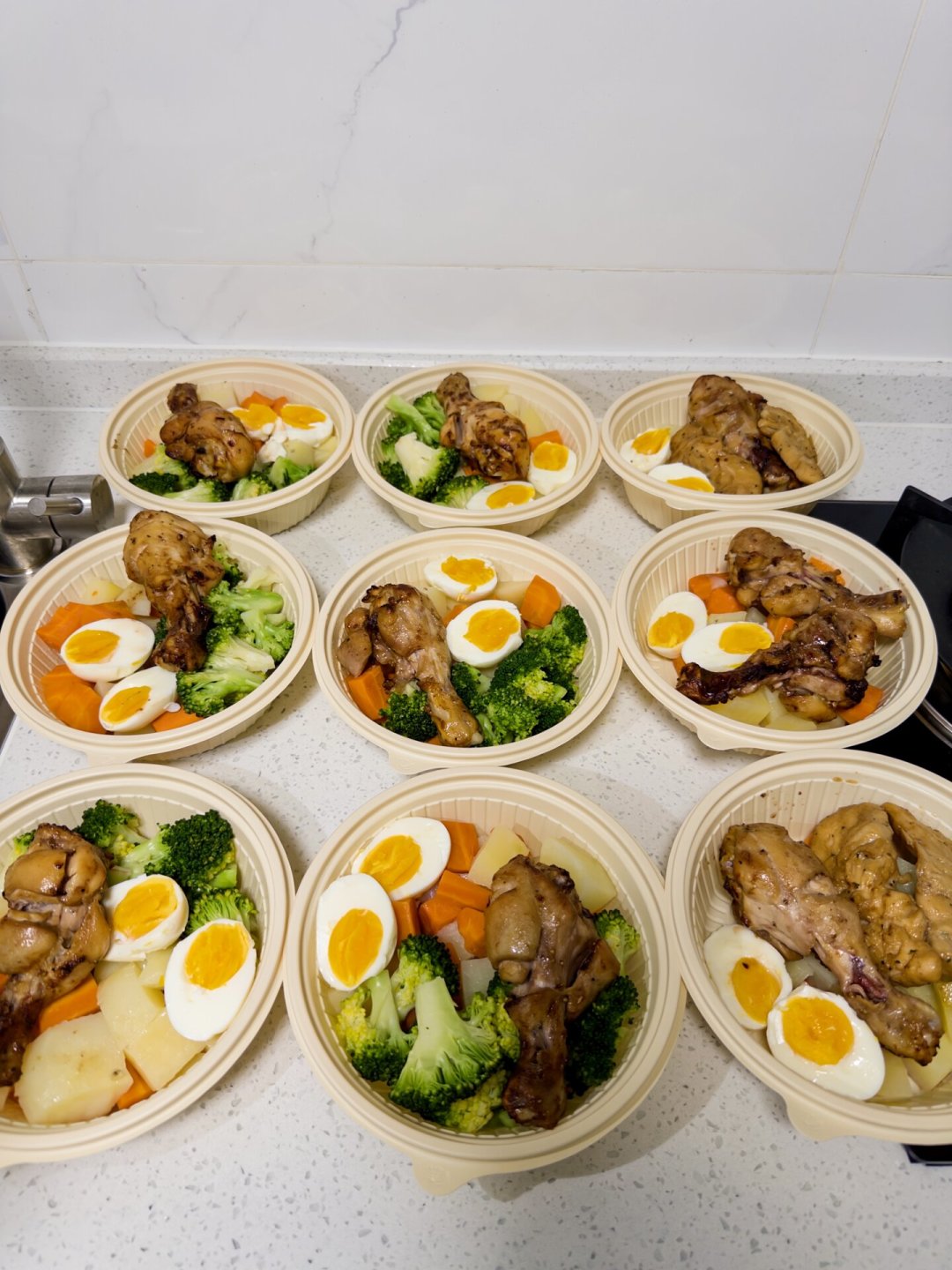 CPB饮食法号称“吃到饱、30天瘦14斤脂肪”:我把热量、营养、成本三笔账算了一遍,能瘦是真的,坑也有3个