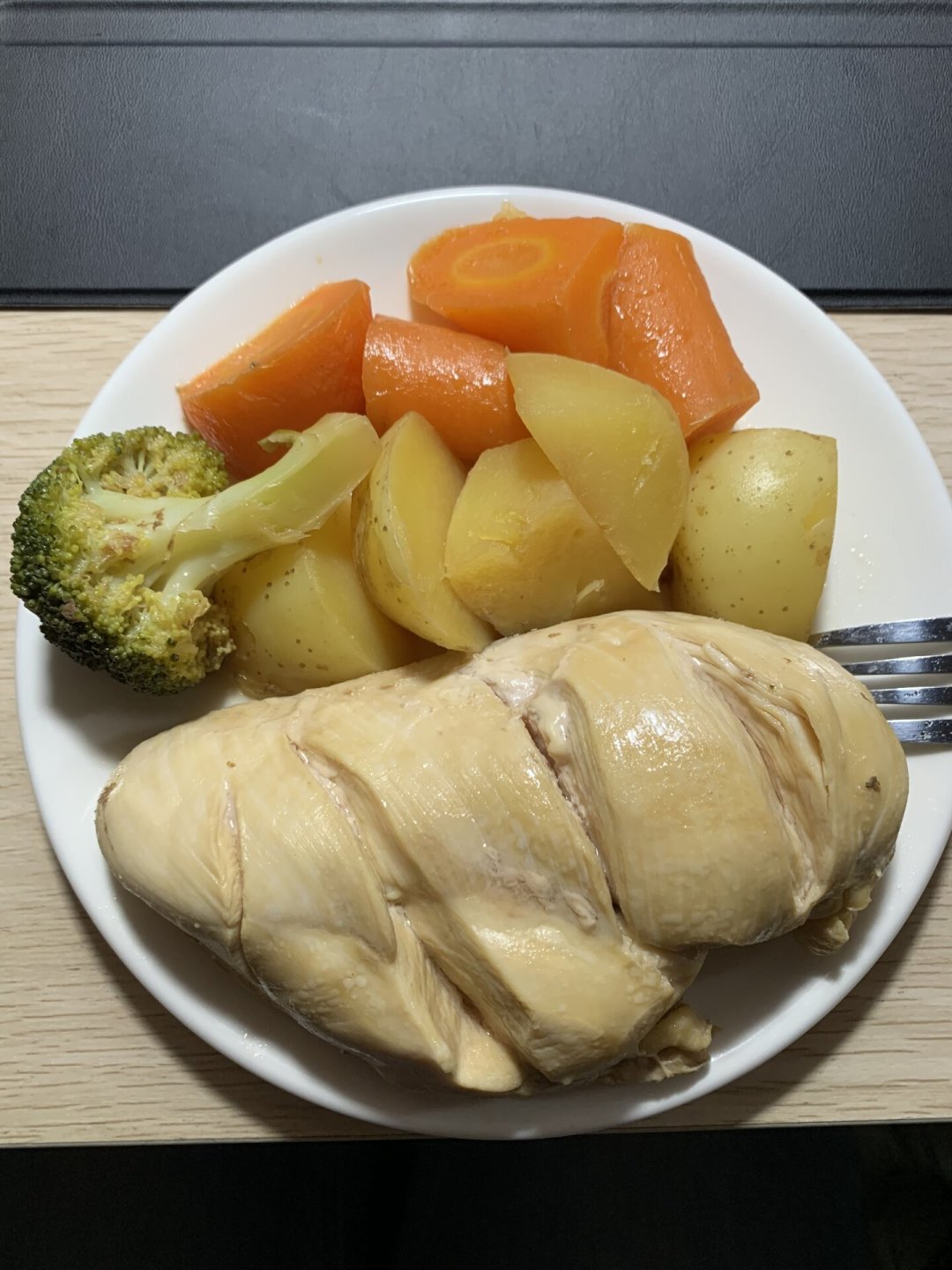 CPB饮食法号称“吃到饱、30天瘦14斤脂肪”:我把热量、营养、成本三笔账算了一遍,能瘦是真的,坑也有3个