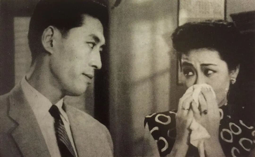 都知道写小说的张爱玲,很少有人知道她靠稿费养活后半生:评分8.4的《太太万岁》79年后仍被年轻人考古