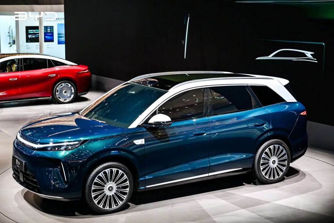 为什么突然都在做大五座SUV?成都车展把20-30万市场的空窗期摆上了台面