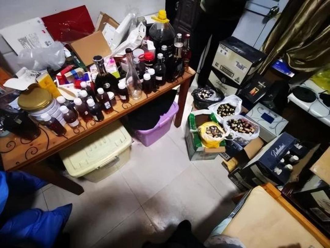 干邑降价假酒更要防:拔头、打孔、回收瓶、换标四大造假手法