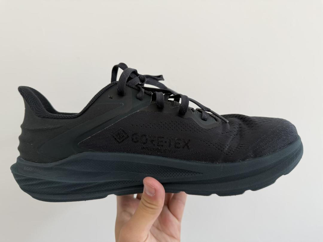 奥创第一次给路跑鞋装Vibram底:Torin 9适合谁、劝退谁?交叉7篇实测把结论说清