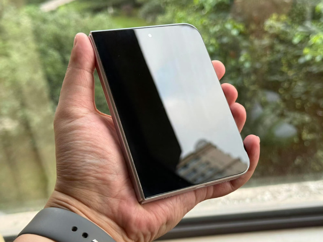 今年九月,你可能等不到 iPhone 降价:核完9·9发布会阵容、iPhone 17涨价链和折叠Ultra三个悬念,这份换机决策表算好了