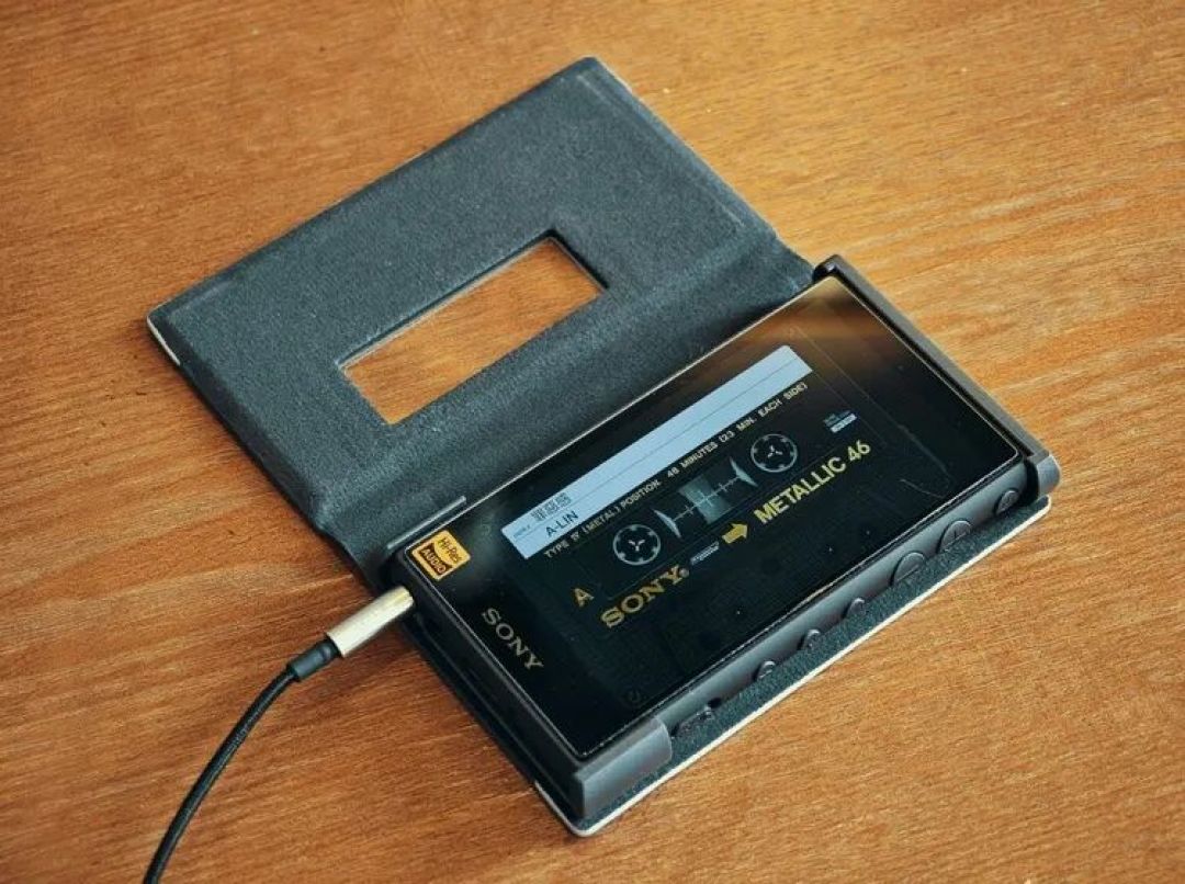 Walkman 的位置换人了:0元App、30元MP3、1398元复古新机、12800元复刻机,你的情怀买哪档?