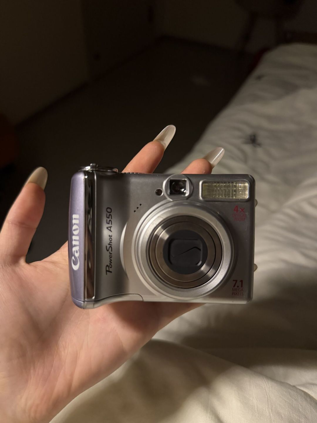 炒到均价1860元的CCD,开始降价了:佳能G12从5500跌到4200元,抄底前先看这三个信号