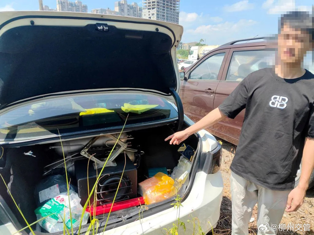柳州开出全国首张“炸街”罚单1600元：摩托骑手的红线，从“分贝超不超标”变成了“扰没扰民”