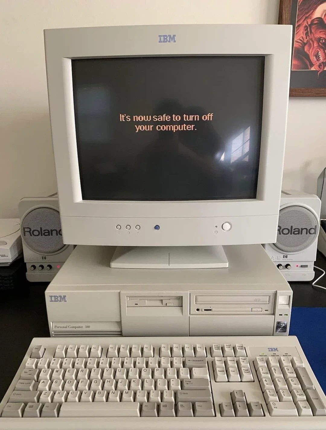 那句“现在可以安全地关闭计算机了”满31岁：当年关电脑，为什么要等Windows发话？