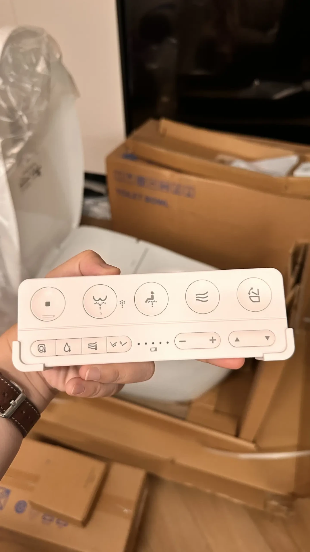 都叫G5,其实是四家人:TOTO智能马桶的轻智能和全智能,这次一次说清